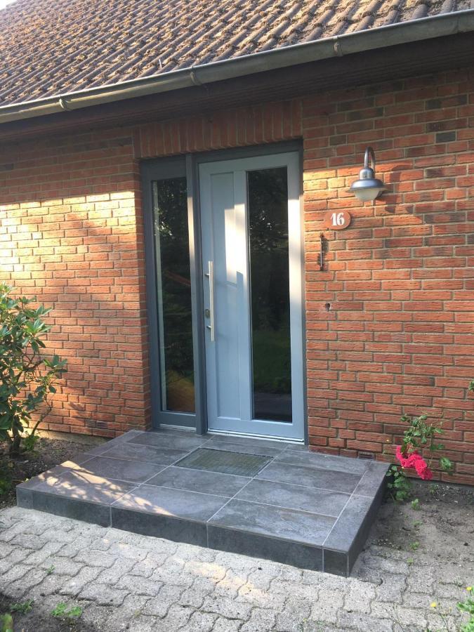 Ferienhaus mit Garten in Nordseenähe Langenhorn Exterior foto