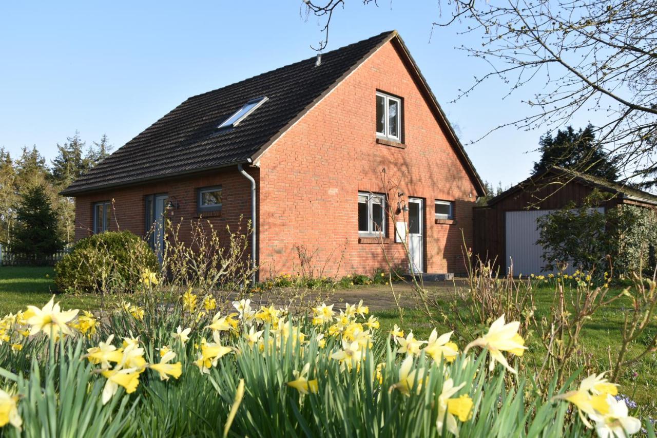 Ferienhaus mit Garten in Nordseenähe Langenhorn Exterior foto